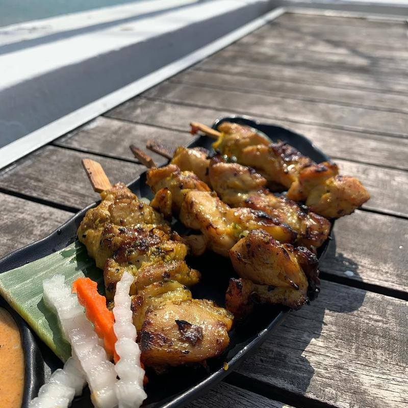 CoCoNuts Thai Bar & Grill